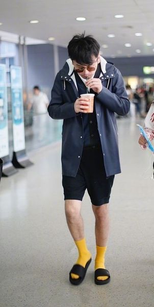 雷佳音:大范儿就是裤衩,拖鞋.